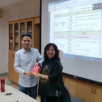 頒發參與「台港五校中文系大學生論文發表聯誼會」獎勵